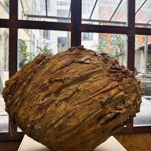 ERODED ROCK, 2025 
L 60 cm x H 40 cm x W 30 cm 
Concrete (ceramic/stoneware, unspecified) 
Price upon request