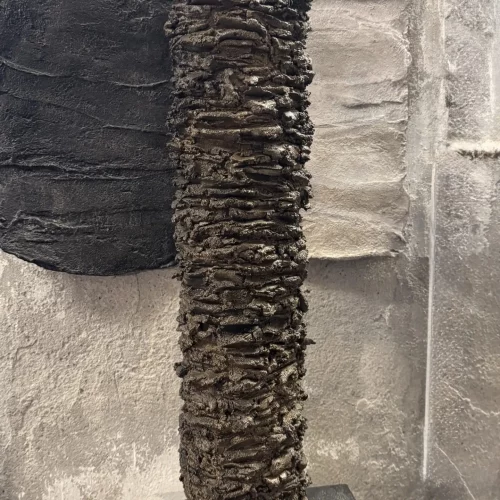 LAYERS OF TIME, 2025 
L 18 cm x H 69 cm x W 12 cm 
Concrete (ceramic/stoneware, unspecified) 
Price upon request