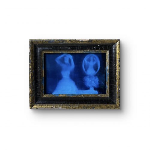 she was never really there, 2025 
20 x 25 cm 
Oil inside antique wooden frame 
Price upon request